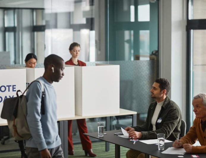 Survei Rumah Politik Optimisme Publik pada Transformasi Polri 2026