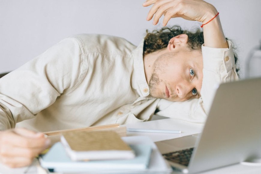 Benarkah Burnout Itu Hanya Masalah Mental Biasa di Tempat Kerja