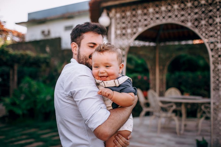 Fakta Bayi Mirip Ayah Benarkah Lebih Sehat atau Cuma Mitos