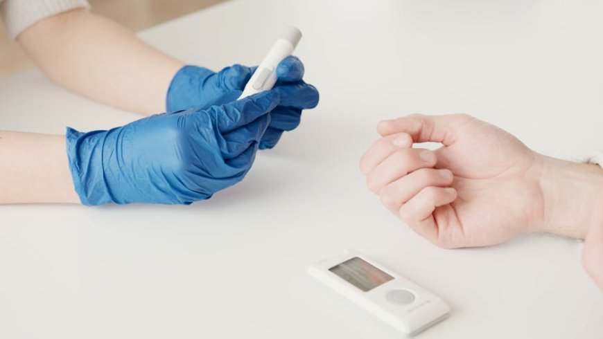 Bongkar Mitos Asuransi dan Diabetes pada Pasien Berpenghasilan Rendah