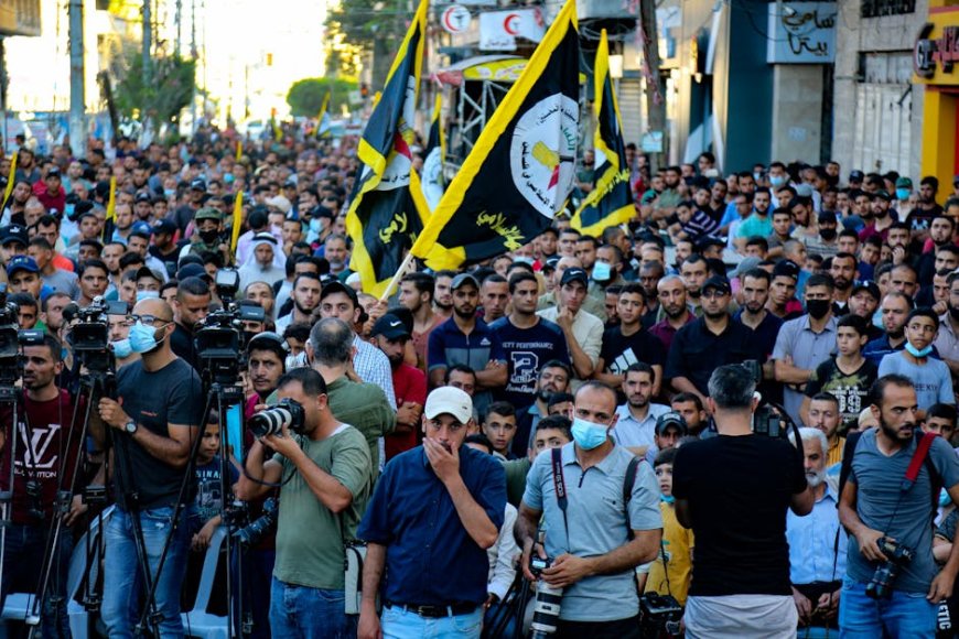 Siapa Dalang di Balik Makan Bergizi Gratis? ICW Ungkap Patronase Politik