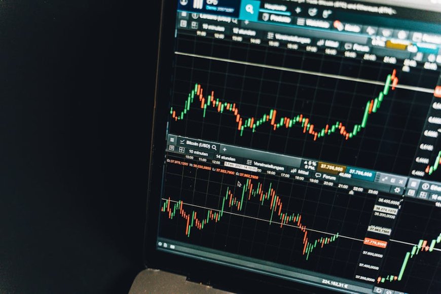 Bitcoin ETF Hampir Pulihkan Arus YTD Meski Turun 40 Persen
