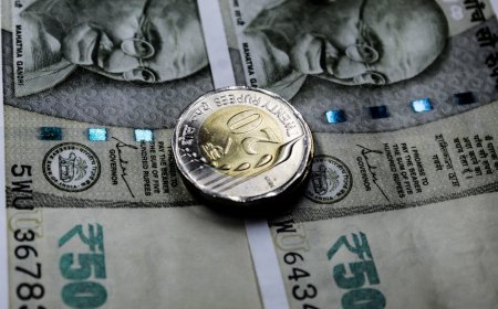 Rupee Tertekan Perfect Storm Dampak Arus Modal dan Shock Minyak