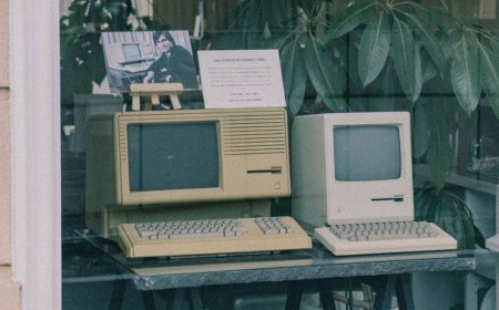 Menjelajahi 50 Tahun Apple, Sejarah Visual Inovasi Ikonik