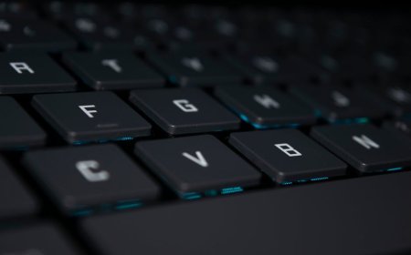 Razer Luncurkan Keyboard Ergonomis Split Pertama dengan Tombol Tambahan