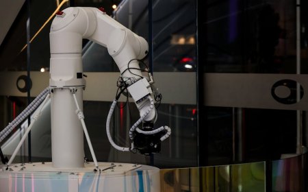 Dari Simulasi ke Produksi Cara Membangun Robot Berbasis AI