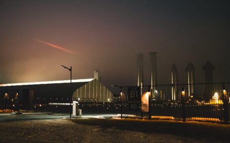 Musk Dorong IPO SpaceX untuk Data Center AI, Microsoft Tertahan