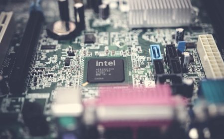 Intel Bayar Rp Triliunan Beli Kembali Saham Pabrik Irlandia