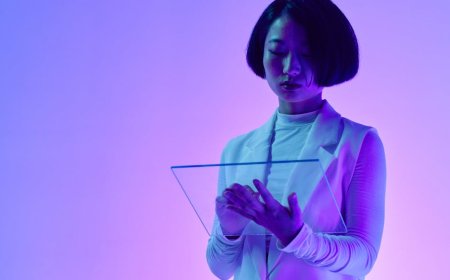 Peter Lewis Serukan Rem untuk AI dan Produktivitas