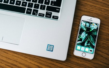 MacBook Neo Berbasis Chip iPhone Resmi Masuk Kelas Budget