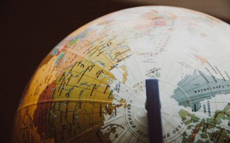 FISIP UI Bedah Dinamika Geopolitik Global dan Strategi Politik Luar Negeri Indonesia