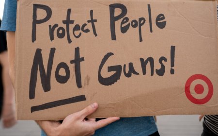 Tidur Malam dan Kekerasan Senjata Upaya Kesehatan Publik serta Keadilan