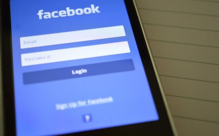 Kasus Eks Meta dan 30000 Foto Pribadi Facebook