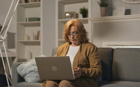 Tidur Malam Lebih Nyenyak dengan Rumah Stabil Lansia