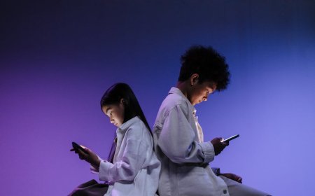 Gen Z Pakai AI Generatif Tapi Mulai Tak Percaya