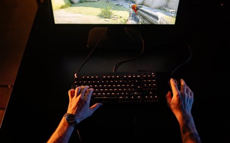 Saros: Review Game Shooter Alien Primal, Aksi Brutal Bikin Jempol Pegal!