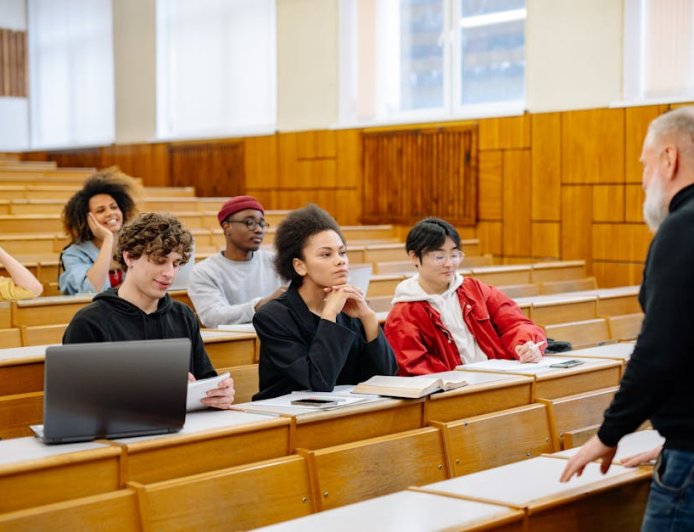 Pidato Powell di Harvard dan Dampaknya ke Suku Bunga Global