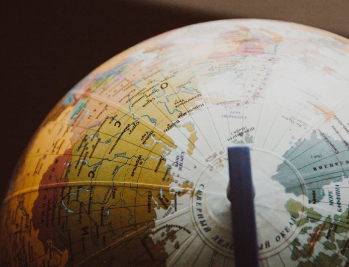 FISIP UI Bedah Dinamika Geopolitik Global dan Strategi Politik Luar Negeri Indonesia