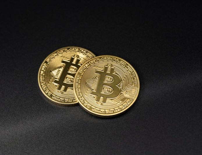 Kiyosaki Sebut Bitcoin dan Emas Kembali ke Pola 1974