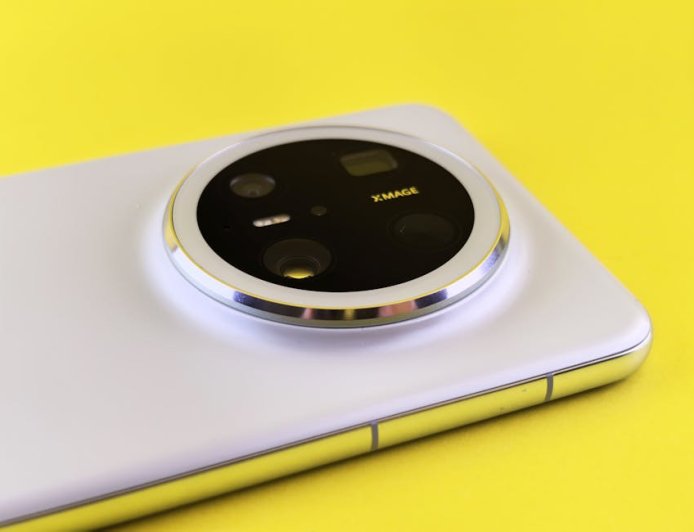 Vivo Guncang Dunia Kamera Ponsel Dengan Vlogging Pocket dan Tele Extender Canggih