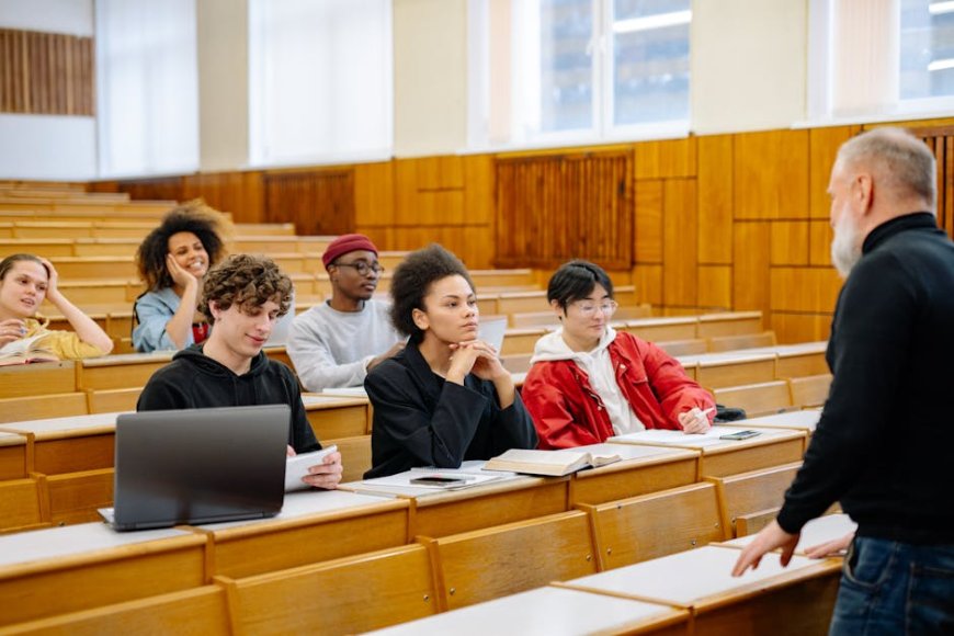 Pidato Powell di Harvard dan Dampaknya ke Suku Bunga Global