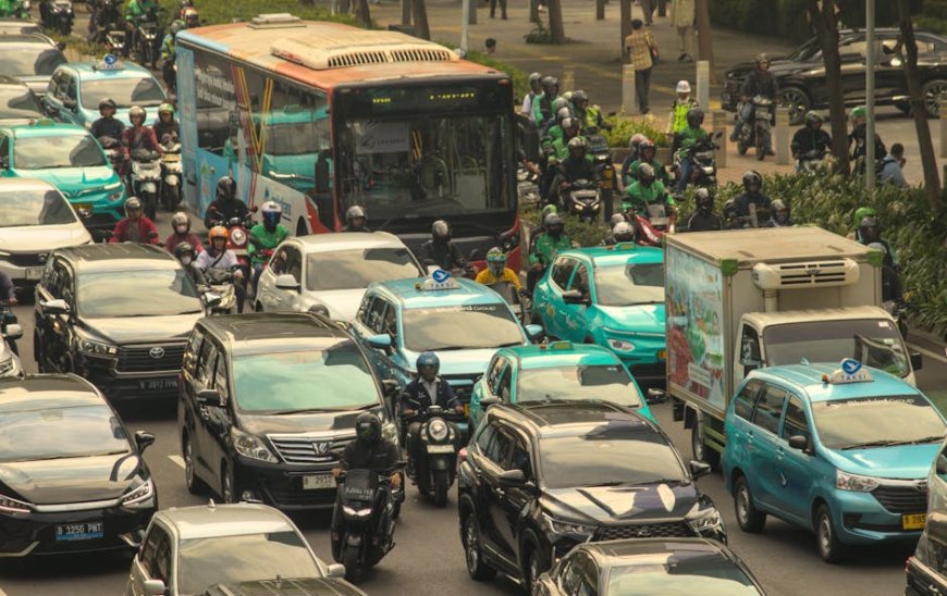 Telkomsel XLSMART Cs AI dan Trafik Jumbo