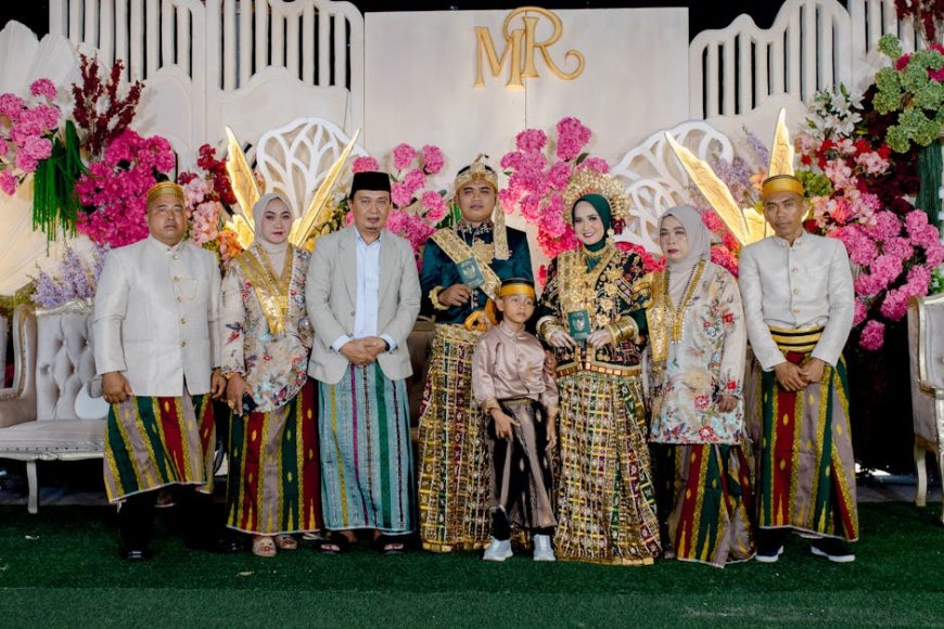 Rieke Diah Pitaloka Lunasi Biaya Pendidikan Anak Fanny Fadillah