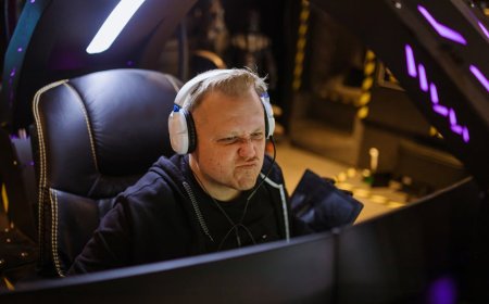 Momen Mengerikan: Streamer Twitch Ditabrak Mobil Live, Bahaya di Balik Kamera