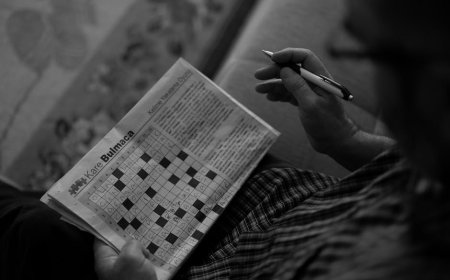 Terungkap! Kunci Jawaban NYT Mini Crossword Senin 4 Mei
