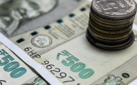 India Upayakan Arus Masuk Dolar saat Rupee Tertekan