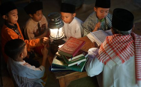 Pendidikan Akhlak di Era AI Panduan Relevan dan Bermakna