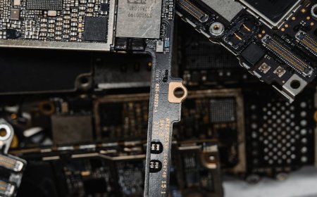 10 HP Terbaik dengan Chipset Kencang 2026