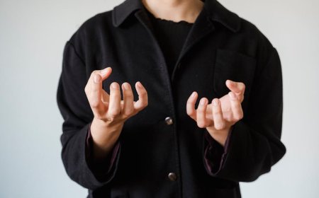 Palantir Chore Coat untuk siapa dan apa maknanya