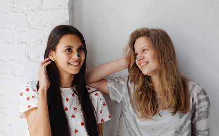 Fidelity Youth vs Schwab Teen Investor biaya dan pilihan investasi