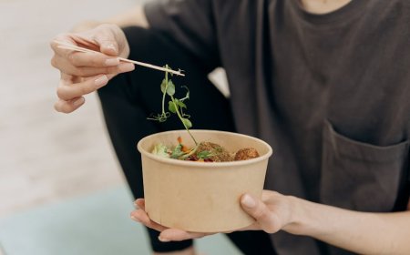Makan Siang Aman? Waspada Kolesterol Tersembunyi Mengancam Jantung Perempuan