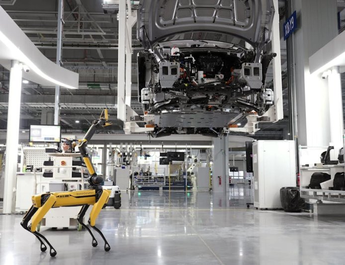 Rusia Pakai Robot AI Percepat Produksi Su 57