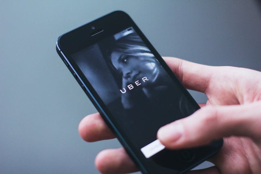 Uber Tambahkan Layanan Hotel di Aplikasi, Perluas Dominasi Pasar Perjalanan Digital