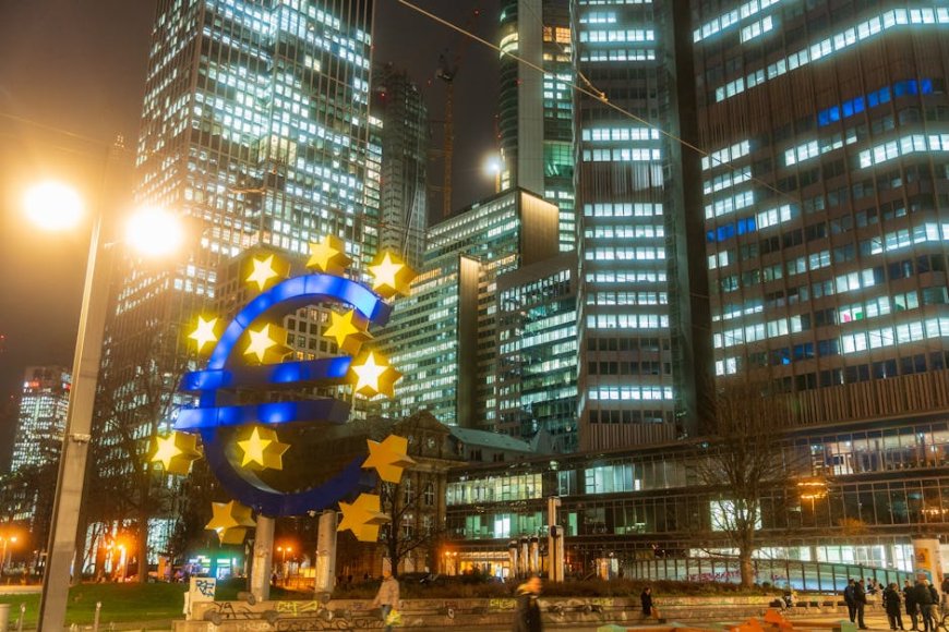 ECB Tahan Suku Bunga Dampaknya bagi Inflasi dan Keuangan Pribadi