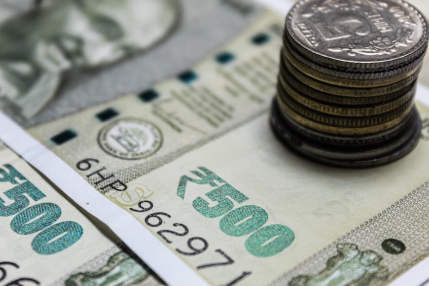 India Upayakan Arus Masuk Dolar saat Rupee Tertekan