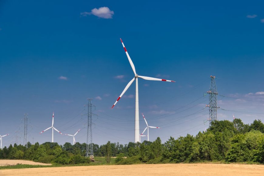 Iran Ganggu Energi, Harga Listrik Eropa Naik dan Dampak ke Renewables