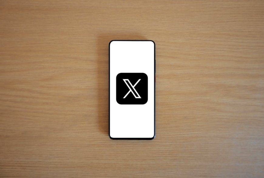Proposal FCC Terancam Bikin iPhone dan Android Kena Aturan Baru