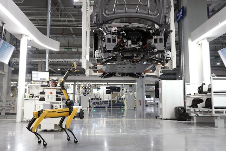 Rusia Pakai Robot AI Percepat Produksi Su 57