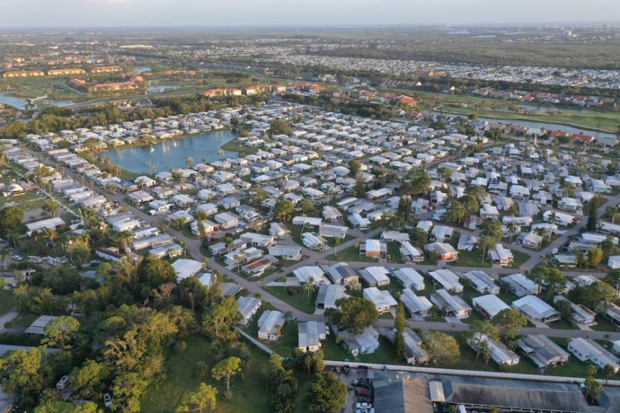 Florida Masa Depan Perumahan dan Biaya Tinggi untuk Investor