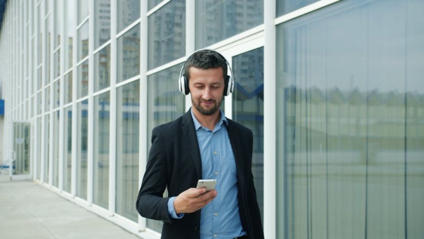 Audio Bloomberg dan Literasi Investasi yang Lebih Cepat