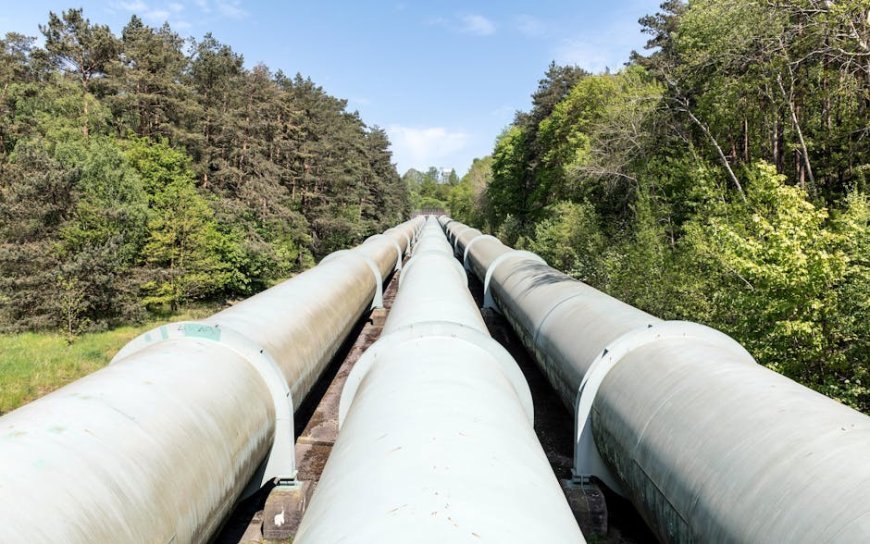 Dampak Kesepakatan Harga Karbon Kanada pada Investasi Infrastruktur Minyak