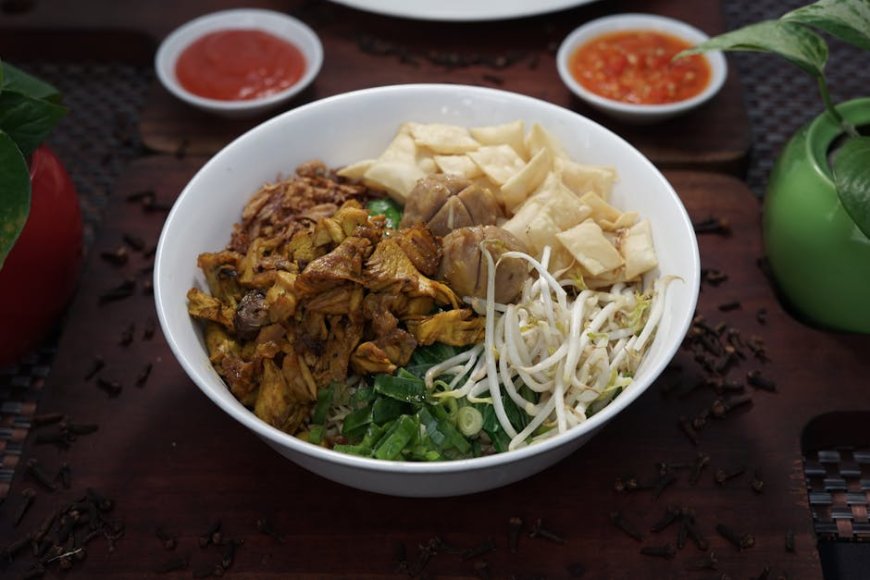 Harga Mie Ayam Naik Terus! Mengurai Dampak Inflasi pada Belanja Harian