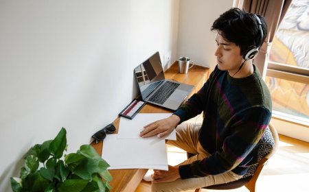 5 Tips Jitu Tingkatkan Produktivitas Kerja dari Rumah dengan Teknologi