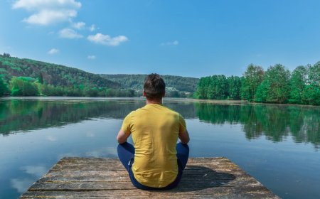 Bongkar Mitos Kesehatan Mental Saat Makan Siang, Hobi Memancing Efektif?