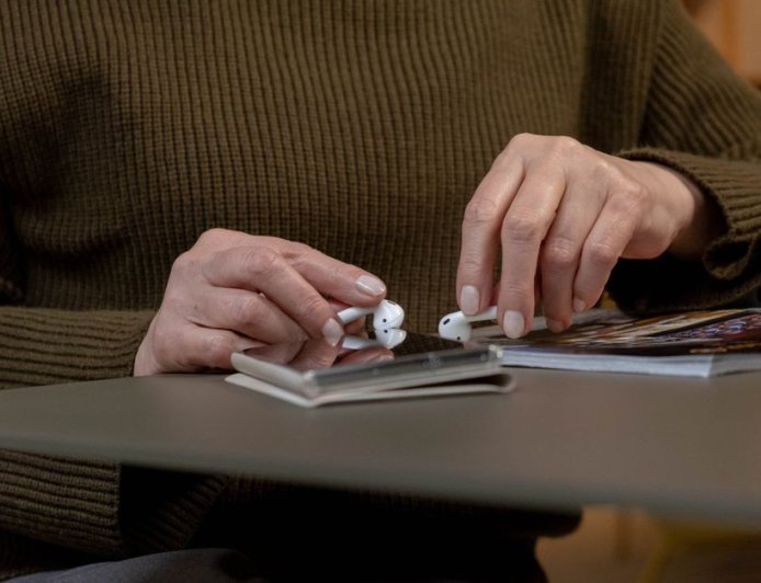 Sennheiser Accentum Clip Earbuds Baru Eksklusif Kanada, Rilis Global?