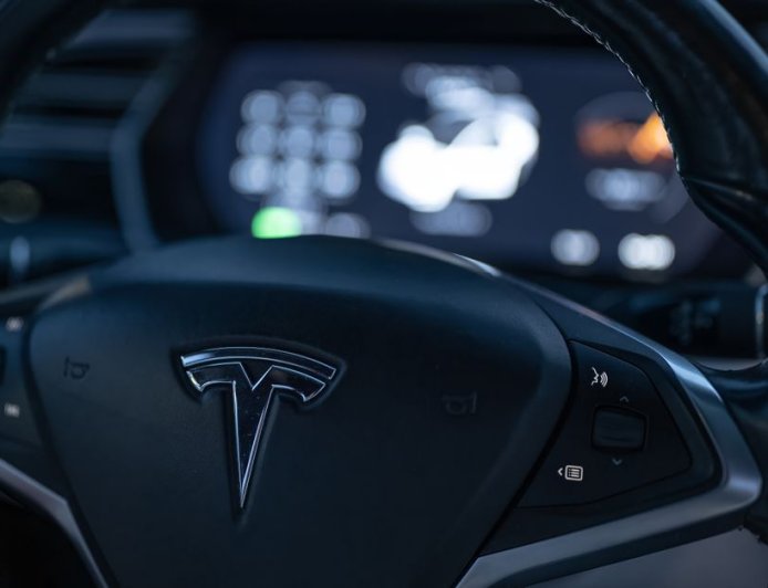 Swedia Berpotensi Tolak Teknologi Self-Driving Tesla di Eropa, Kekhawatiran Batas Kecepatan